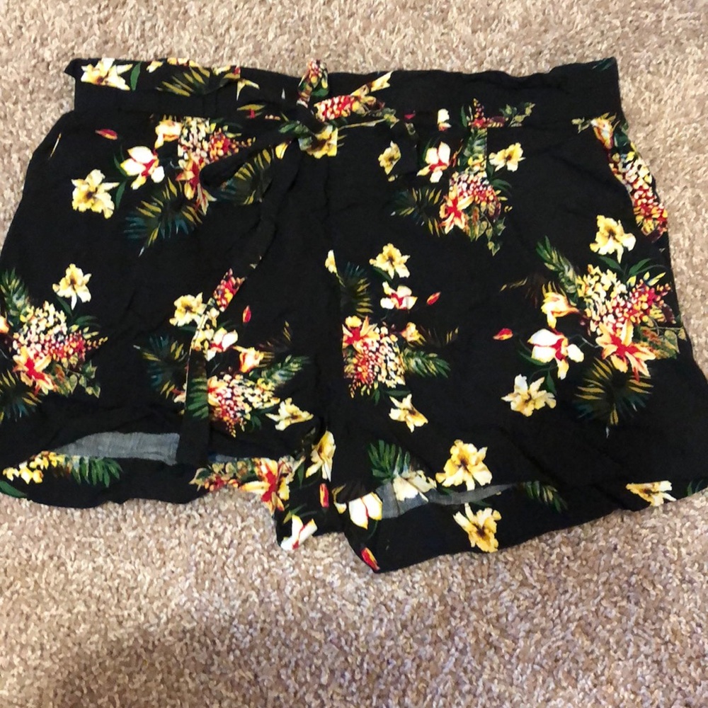 Cute Floral Shorts